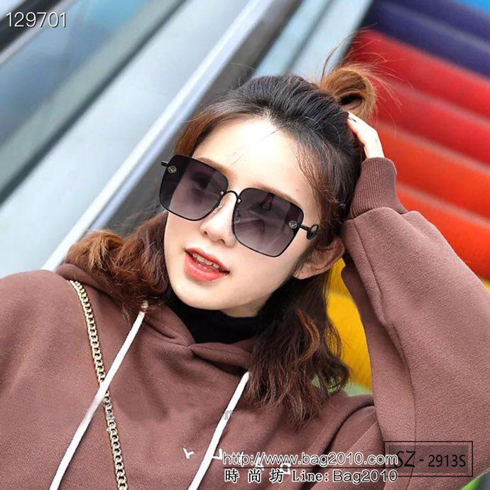 FENDI芬迪 寶麗來樹脂偏光鏡片 TR90鏡架 2019新款太陽鏡 遮擋有害光線防輻射 2913S  lly1571